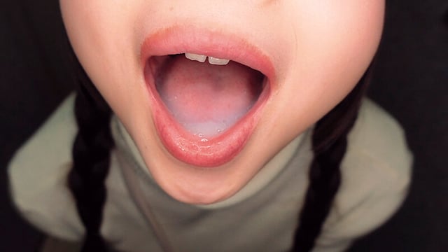 ザーメンごっくん・べぇ~めちゃカワ特化フェラチオ映像集4時間 6
