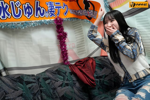 香水じゅんの凄テクを我慢できれば生★中出しSEX! 3