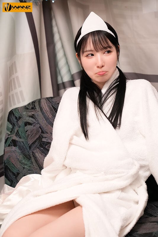 香水じゅんの凄テクを我慢できれば生★中出しSEX! 5