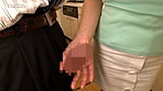 こっそり手コキ 2 5
