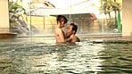 中出し人妻不倫旅行3 ブルーレイスペシャル版 12