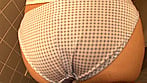 下着が透けている女性のお尻に興奮してしまい、後をつけてみると・・・ 9