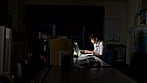 深夜に誰もいないはずの会社に戻ってみると・・・ 2