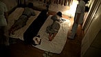 寝ている旦那の隣で性感マッサージ「奥さん声出したらバレますよ」 5