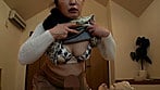 介護のおばちゃんが僕のチ○ポを凝視する・・・ 7