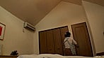 介護のおばちゃんが僕のチ○ポを凝視する・・・ 13
