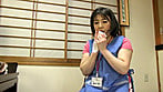 介護のおばちゃんが僕のチ○ポを凝視する・・・ 17