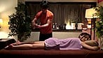 何コレ?!こんなの初めてっ!!媚薬がたっぷりしみ込んだ布が、第2の皮膚となって全身を覆う常識破りの快感エステ!!体中の毛穴から媚薬成分がまんべんなく注入され体内をめぐり、止まらない分泌液と感じまくる肥大クリが爆発寸前っ!!制御不能の新感覚シースルーオイルスキンマッサージ 21