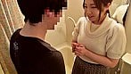 「もしかして、このデリヘル嬢お姉ちゃん!?」風俗で働く姉を発見した童貞弟がガチで姉を指名!戸惑う姉とのプレイ中に童貞告白でまさかの筆卸し生挿入&生中出し!興奮しすぎて何度も種付け中出しする本物姉弟のリアル近親相姦盗撮 2