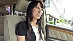 なれない感じの新人ちゃんが初ハメ撮りで大絶叫！ スレンダー巨乳美女のガッチガチ生本番。12人4時間 1