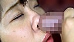 臭いチンカスち〇ぽの匂いに興奮し鼻コキする変態女 3