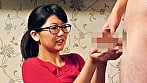 勃起チ○ポに美人妻が発情するセンズリ鑑賞会 17