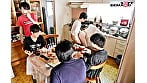 【大人気!】炊事・洗濯・性欲処理7組の大家族が時を越えてここに集結!!連続セックス朝生活 7作品70発射!240分SP! 8