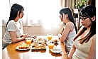 妹の目を盗んで地味っ子巨乳姉を大胆にレズ誘惑する妹のGカップ親友 春風ひかる 美園和花 9