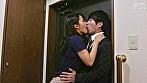 「終電なくなっちゃったね・・・じゃあウチくる?」終電を逃して旦那さんが出張中の女上司の家にお泊まり不倫、誘惑発情された僕は興奮して朝までハメ続けた 向井藍 3