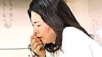 熟妻 夫の誘いは拒絶するのに夫の上司には股を開く五十路妻 息子のイジメ問題で生活指導の先生は母親を脅し中出し！ 6
