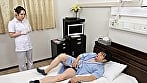 精液検査で看護師さんと2人きり 患者(新婚の夫)が勃ちが悪いフリして射精採取のお手伝いを依頼したら・・・ 2 15