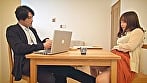 ニンゲン観察 真っ昼間から夫のお抱え税理士とお茶の間不倫SEXに溺れる淫乱若妻 5