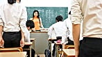 声が出せない絶頂授業で10倍濡れる人妻教師 岡西友美 1