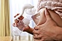 身重の嫁に搾乳の仕方を教えてる先輩ママさんのおっぱいに発情しちゃった俺 2