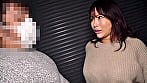 「個室だから大丈夫」ガレージで逆ナンしてきた甘トロ痴女に声ガマンさせられながら乳首を●されちゃった僕。 葉月美音 1