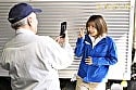 配送中NTR 既婚ベテランドライバーの配送に付いて回るうち車中でおそわれてしまった新婚人妻 星乃莉子 4