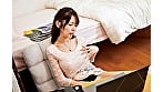清楚な美大生の悲劇！？課題のヌードモデルを兄と父にお願いしたら勃起が収まらずそのまま3P連続中出し！？ 逢坂希穂 1