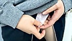 街角で声をかけてパンツの染みを見せてもらう 大学生 ゆゆちゃん 7