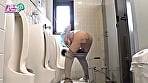 ニンゲン観察 「おしっこ舐めて綺麗にしましょうか?」働く男性のおち●ぽ掃除が生き甲斐の、トイレ清掃バイトのド変態お姉さん 4