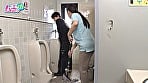 ニンゲン観察 「おしっこ舐めて綺麗にしましょうか?」働く男性のおち●ぽ掃除が生き甲斐の、トイレ清掃バイトのド変態お姉さん 5