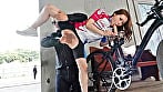 【SHIGEKIxSODSTAR】これが限界ギリギリ公然露出潮吹き 小倉由菜アクメ自転車がイクッ!【特典映像 ピストンバイブ証明写真付】 8