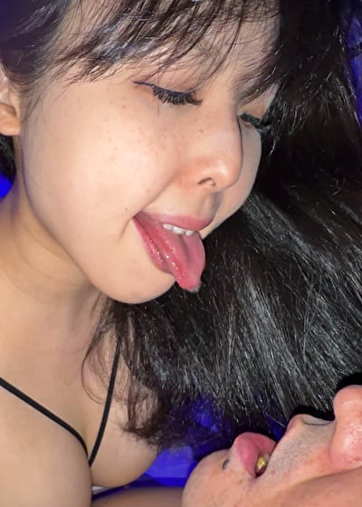 【個人撮影】横山夏希の自撮り顔舐め&ニオイ責め