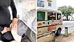 人気 AV 女優が挑戦!イカサレ屋台の中で 潮吹きながらホットドッグ売ってください! 逢月ひまり 小坂ひまり 7