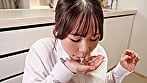終電を逃してしまった小悪魔部下が、妻がいる上司を可愛く下品に誘惑NTR 桜庭ももな 1