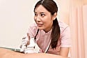 ワザと手コキのような陰部洗浄で暴発させて青年患者を虜にするおばさん看護師 VOL.3 16