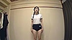 神乃るな ムチムチ美尻 神体育着 美少女やぽっちゃり娘らにピチピチ体育着を着せ、ハミパン、ムレムレワレメを毛穴まで見えるほどの超ドアップ接写！さらに尻コキ、着衣お漏らし放尿や体育着ぶっかけ等体育着好きに送る完全着衣フェチAV 1