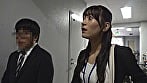 退職代行に密着。「私のカラダを好きにしていいので退職を認めて下さい。」 豊富な男性キャリアと豊満なボディで依頼者を救うはずが、上司の技巧に堕ち味わったことのない快楽の沼へ・・・。 16