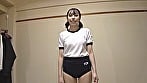 神田ゆい ムチムチ美尻 神体育着 美少女やぽっちゃり娘らにピチピチ体育着を着せ、ハミパン、ムレムレワレメを毛穴まで見えるほどの超ドアップ接写!さらに尻コキ、着衣お漏らし放尿や体育着ぶっかけ等体育着好きに送る完全着衣フェチAV 17