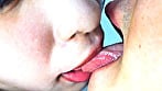 甘い視線のゆのちゃんがM男に濃厚キス 7