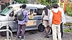 人気 AV 女優が挑戦！イカサレ屋台の中で 潮吹きながらホットドッグ売ってください！ 小野坂ゆいか 望月つぼみ 7