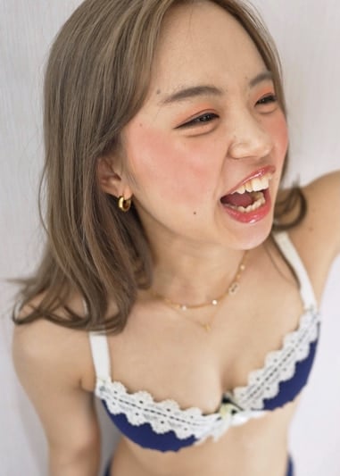 【個人撮影】菊池はる 変態男のわがままリクエスト 臭いチェック!