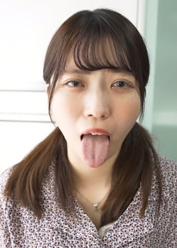 【個人撮影】水月みおの舌ブラシで「汚舌苔」採取