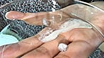 【個人撮影】水月みおの舌ブラシで「汚舌苔」採取 10