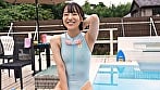 合宿中の水泳部巨乳女子大生 競泳水着を脱がせて背後からノンストップ乳首責め!敏感なおっぱいの先っちょをしつこく攻められ腰をクネらせて、人生初のビーチク失禁イキ潮!!発情オマ〇コを激ピスされたら中出しもすんなりOKしちゃう!?~まおちゃん編~ 1