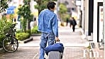 灯りが落ちる前に 交わらない想いがひとつの夜に溶けていく 16