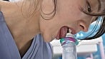 現役看護師がお口のみで包茎皮むき治療に挑戦!皮に包まれた勃起チ〇ポがねっとり舌技でズル剥け!産まれて初めて出てきた亀頭の先から無許可射精がドピュドピュ止まらない!!撮って出し!マジックミラー号~えりか編~ 2