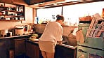 台所は嫁の聖域です。夫が不在中に家庭内不倫をした人妻の話 雨村梨花 2