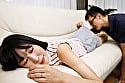 旦那が相手してくれないからお姉ちゃん欲求不満なんだ。お姉ちゃんのこと気持ちよくしてくれるなら、中に出してもいいよ!パンスト大好きだったでしょ? 向柚乃 2