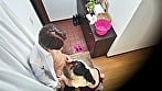 玄関セックス 扉の向こう側でチ●ポをしゃぶりハメ狂う淫乱女たち 7
