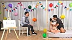 『仲良し夫婦限定!壁穴から顔を出したまま身体にイタズラを受けて連想ゲーム!』年下美人妻が挑戦!旦那に見えない壁の向こうでは知らない男に手マンされて潮吹き!?パイパンマ●コに全力ピストンどっぷり連続中出し!!【街角素人モニタリング♯なつき♯26歳】 4